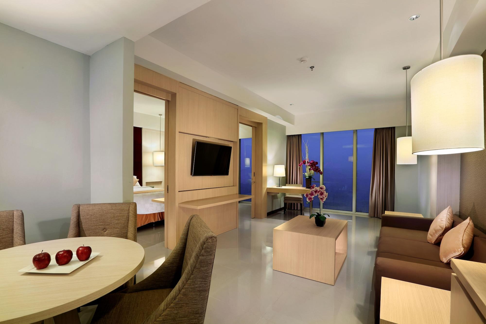 Grand Tan Banjarmasin Hotel & Convention Center Exterior photo