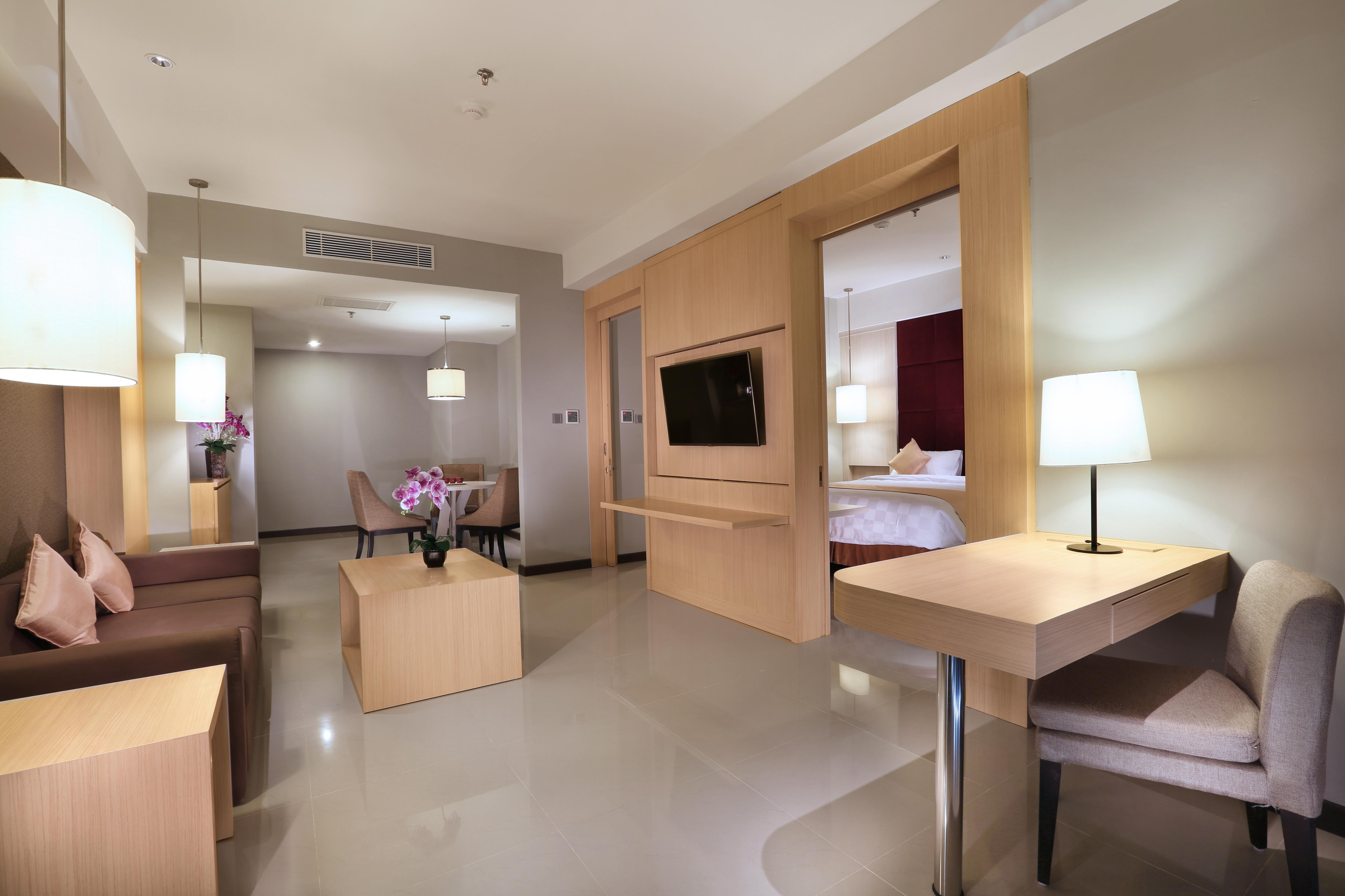 Grand Tan Banjarmasin Hotel & Convention Center Exterior photo
