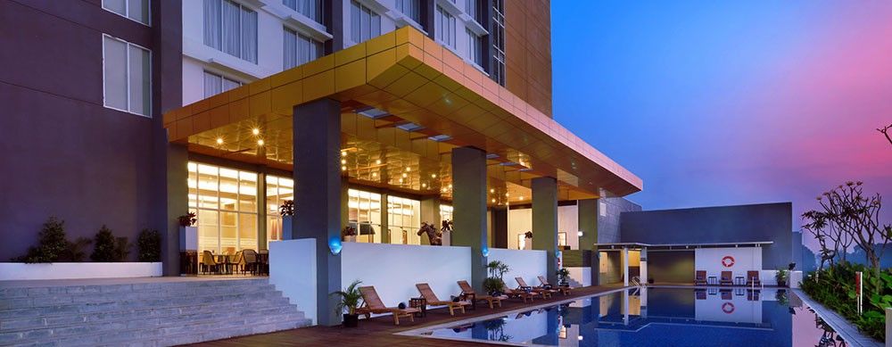 Grand Tan Banjarmasin Hotel & Convention Center Exterior photo